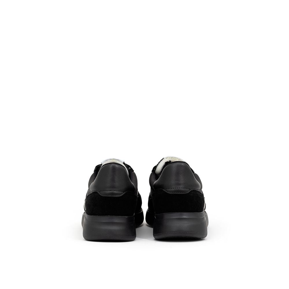 Axel Arigato Black Leather Sneaker